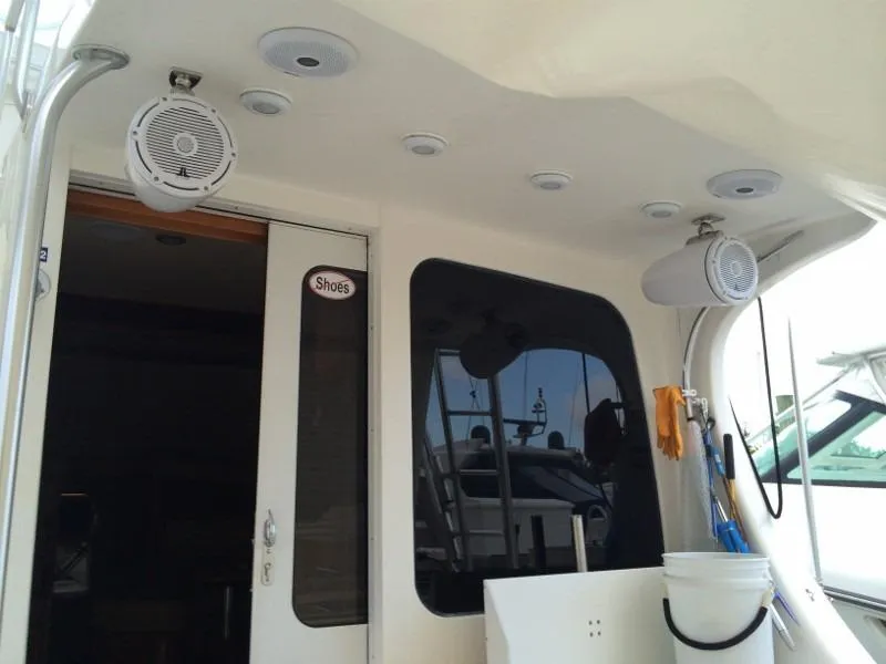 2003 Luhrs Convertible with tower