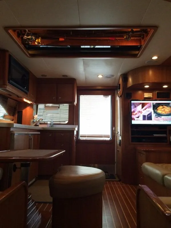 2003 Luhrs Convertible with tower