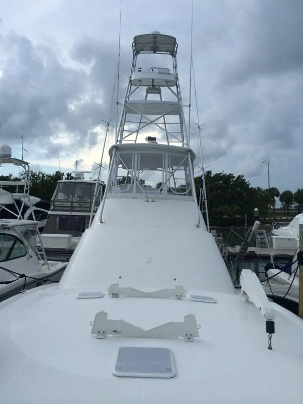 2003 Luhrs Convertible with tower