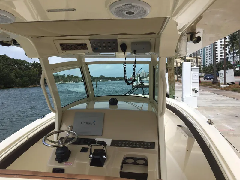 2014 Scout 320 LXF