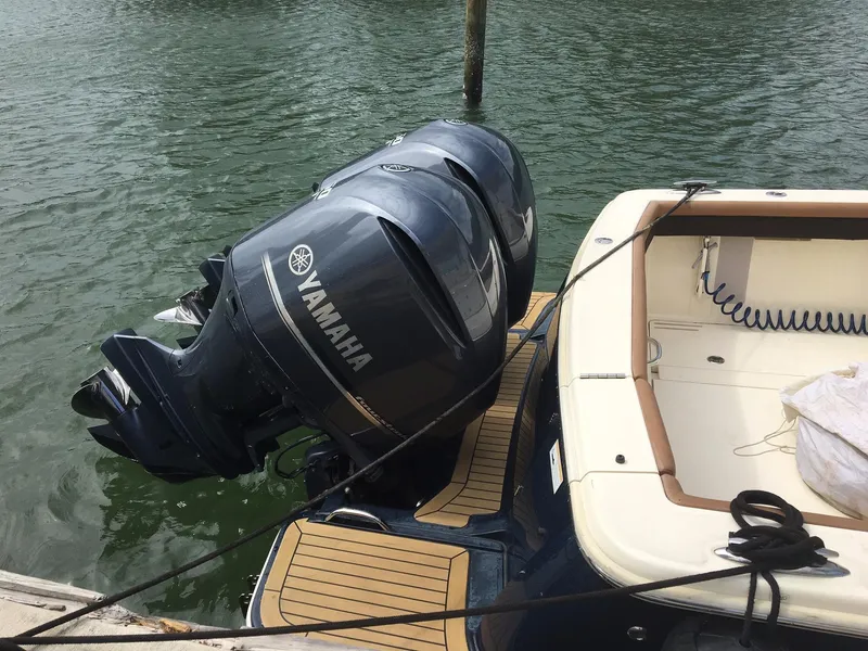 2014 Scout 320 LXF
