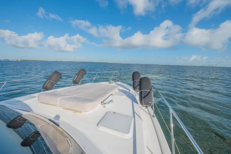 2016 Riviera 52 Enclosed Flybridge