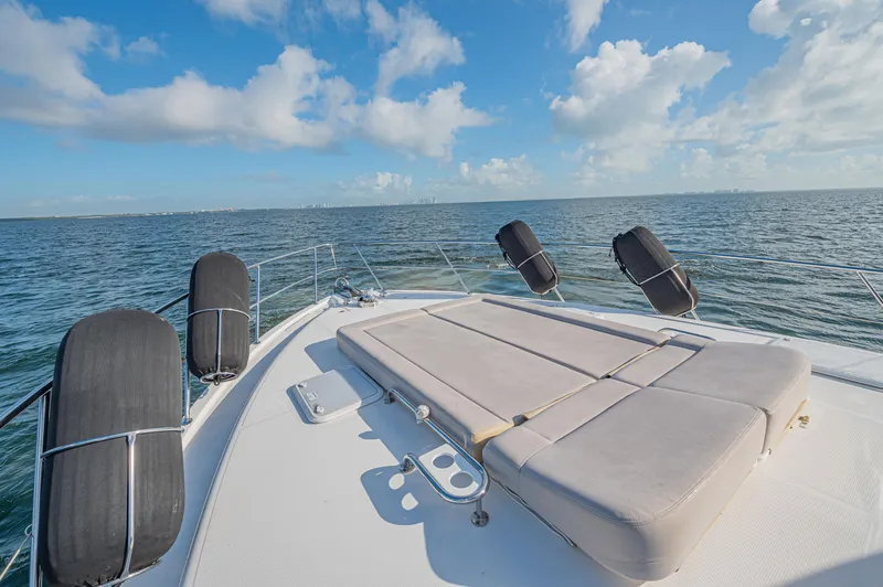 2016 Riviera 52 Enclosed Flybridge
