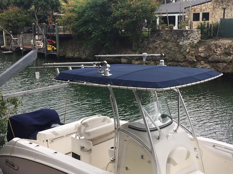 2006 Boston Whaler OUTRAGE