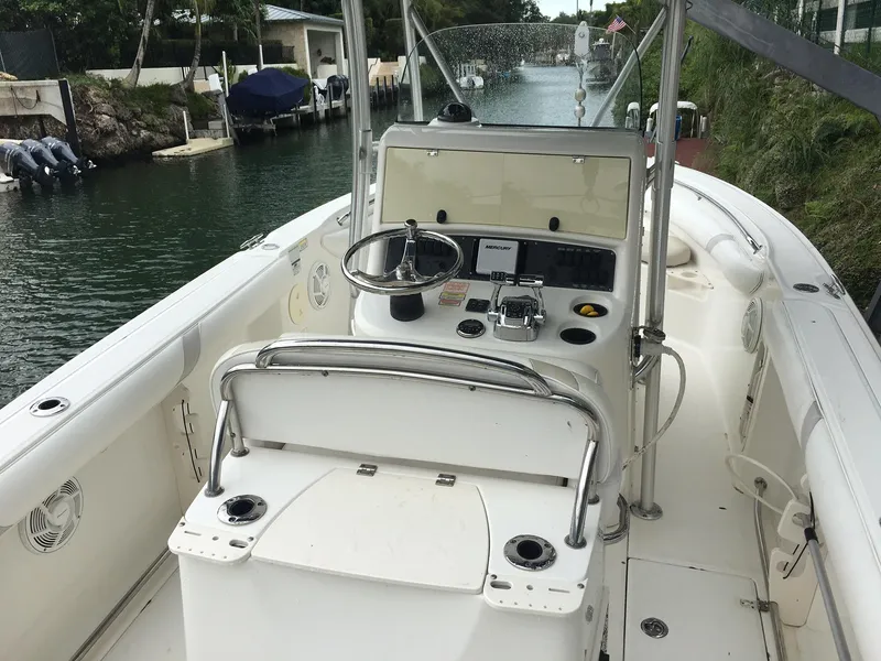 2006 Boston Whaler OUTRAGE