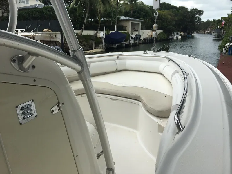 2006 Boston Whaler OUTRAGE
