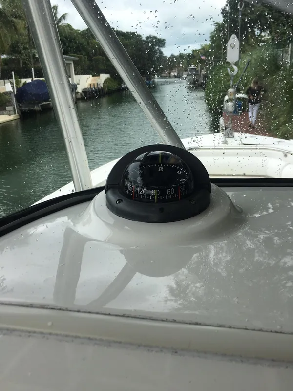 2006 Boston Whaler OUTRAGE