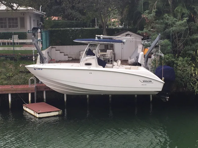 2006 Boston Whaler OUTRAGE