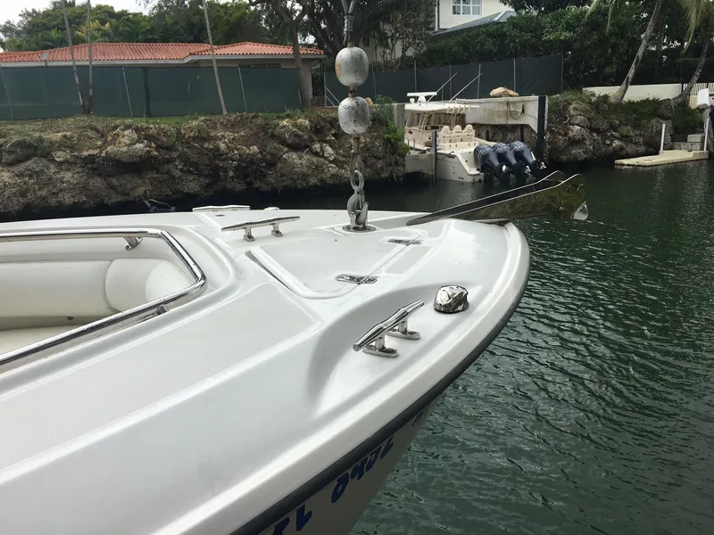 2006 Boston Whaler OUTRAGE