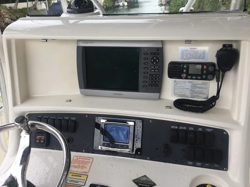 2006 Boston Whaler OUTRAGE