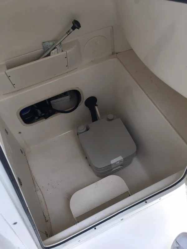 2006 Boston Whaler OUTRAGE