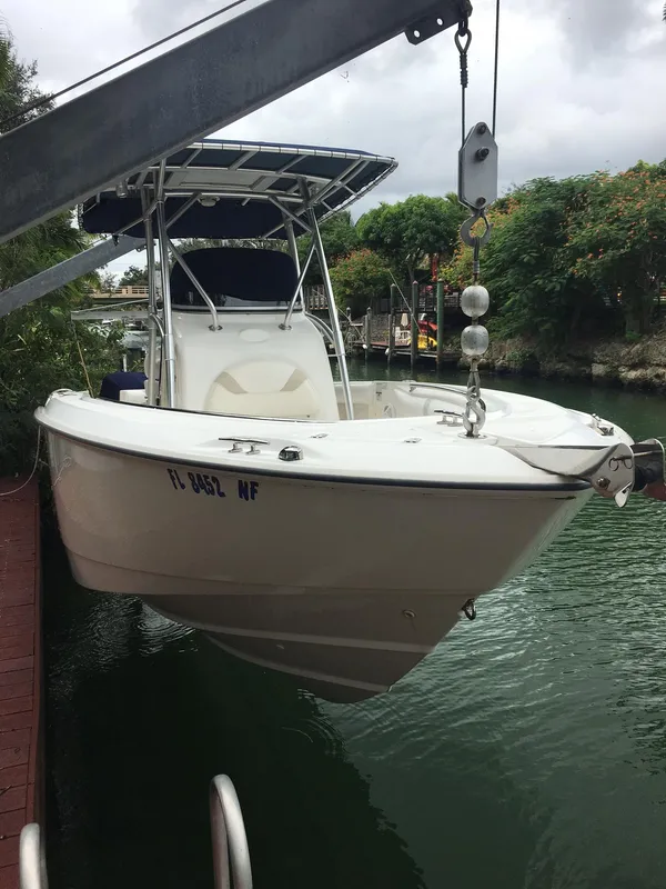 2006 Boston Whaler OUTRAGE