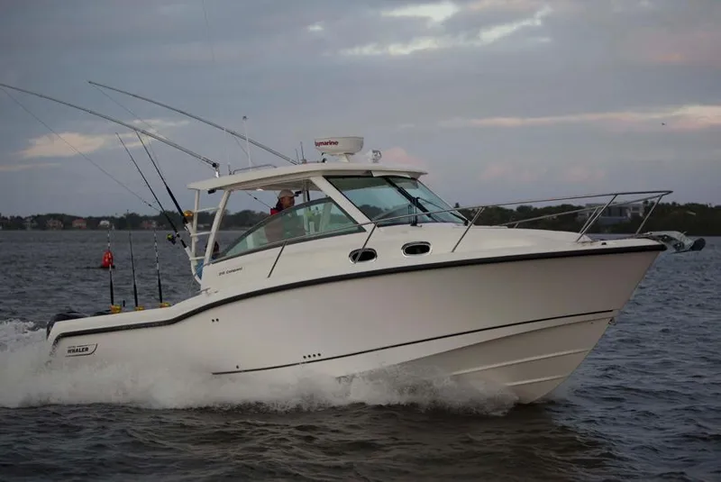 2014 Boston Whaler 315 Conquest