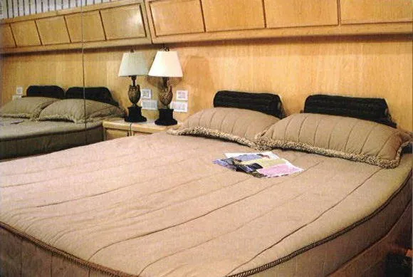 1997 Bertram 60 Convertible