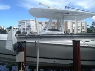 2010 Intrepid 323 Open 66 hours