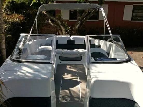 2008 Sea-Doo Challenger SE