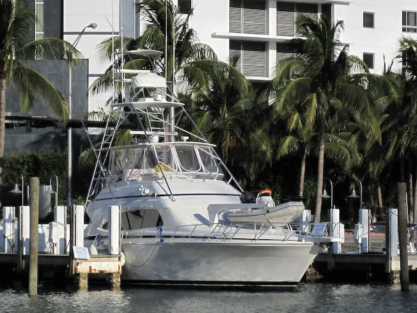 2002 Bertram FULL TOWER