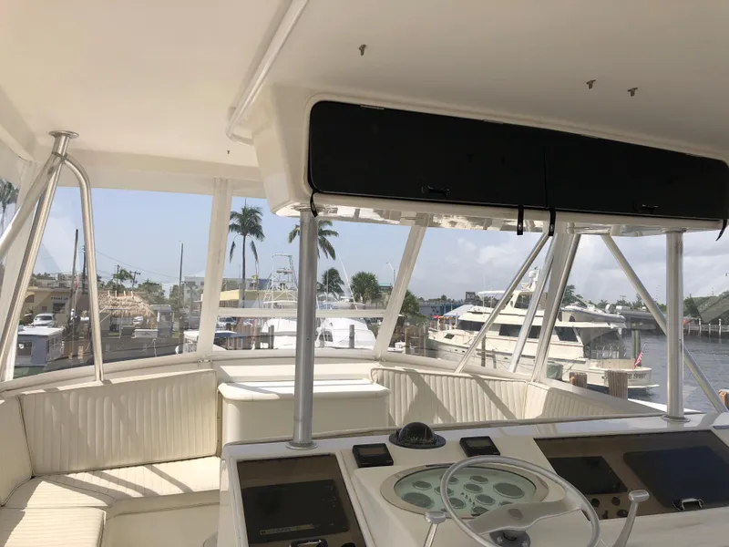 1997 Ocean Yachts Super Sport