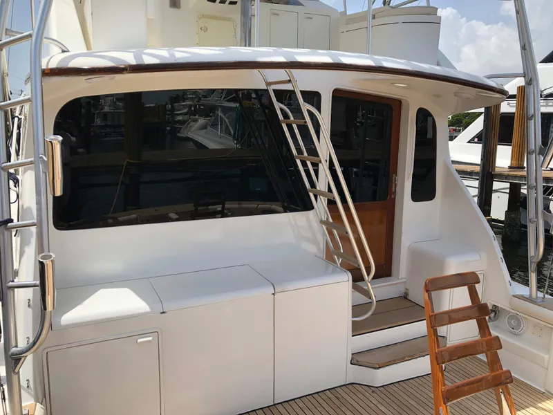 1997 Ocean Yachts Super Sport