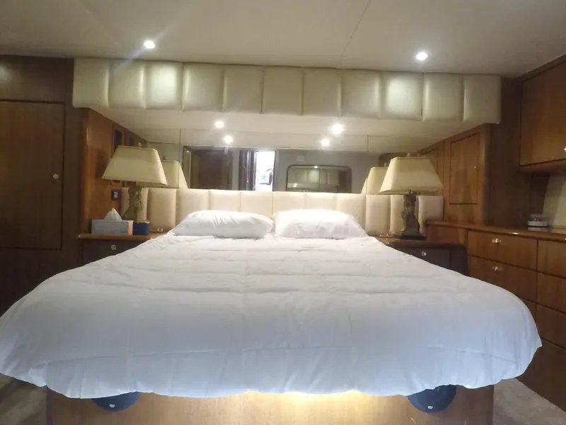 1997 Ocean Yachts Super Sport