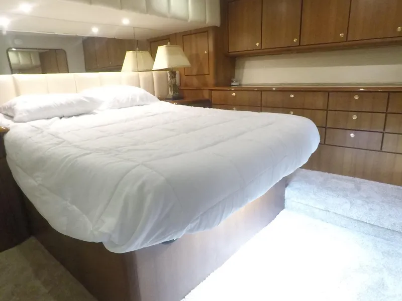 1997 Ocean Yachts Super Sport