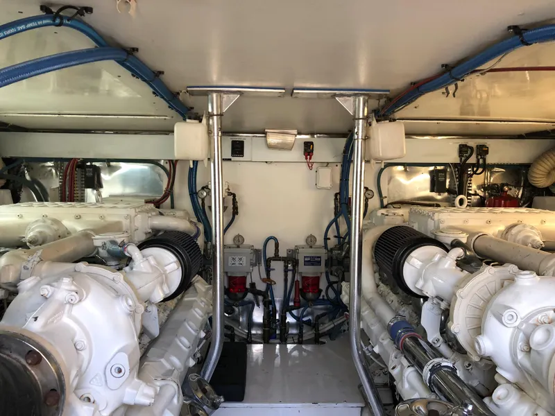 1997 Ocean Yachts Super Sport