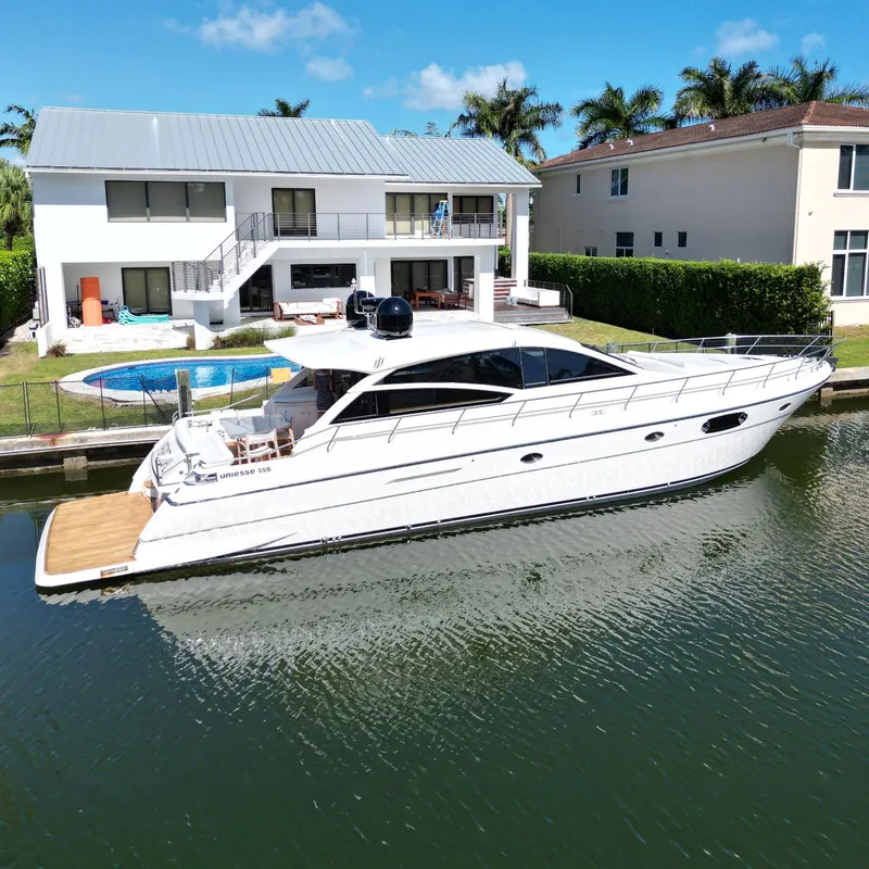 2012 Uniesse 55S