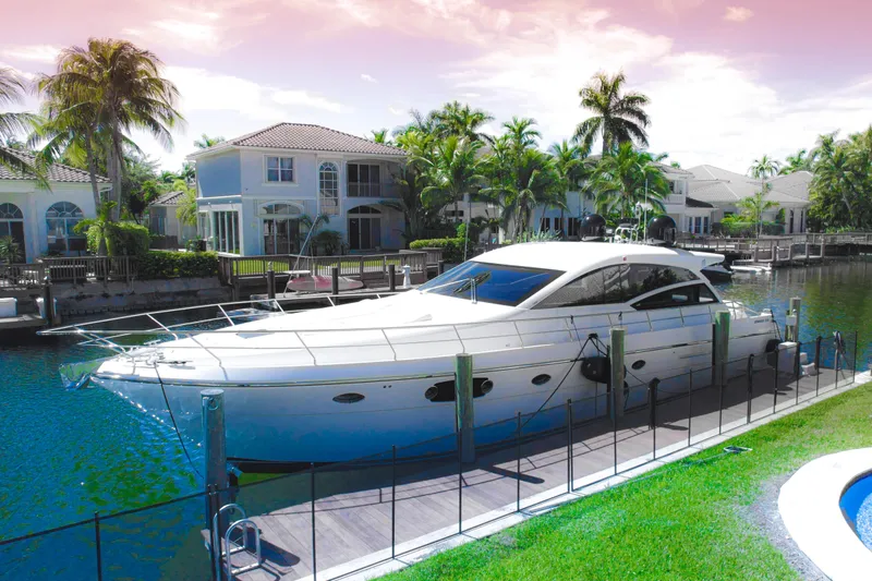 2012 Uniesse 55S