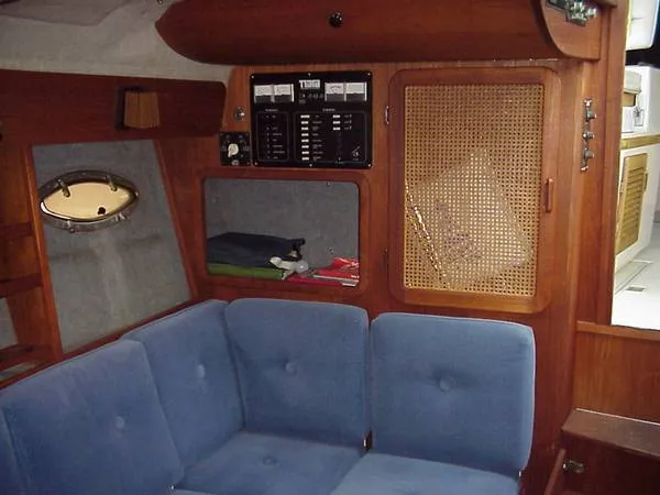 1984 Tiara Yachts 3100 Open