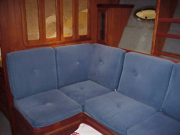 1984 Tiara Yachts 3100 Open