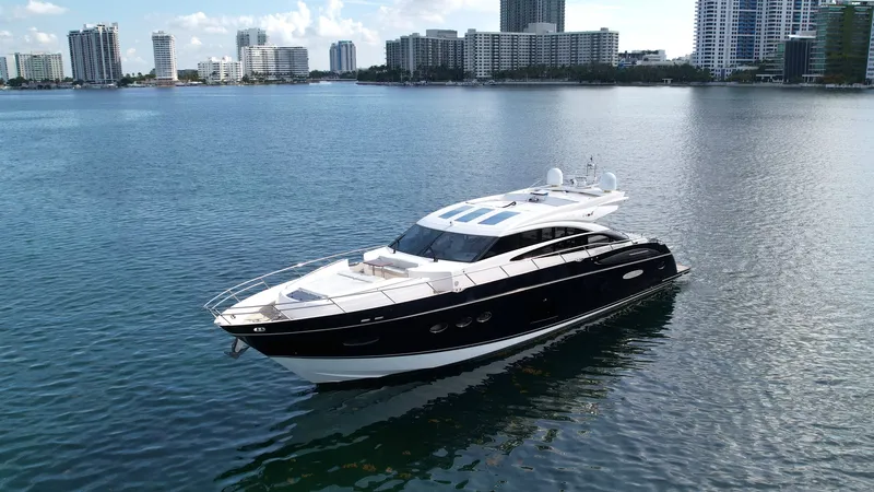 2013 Princess V72