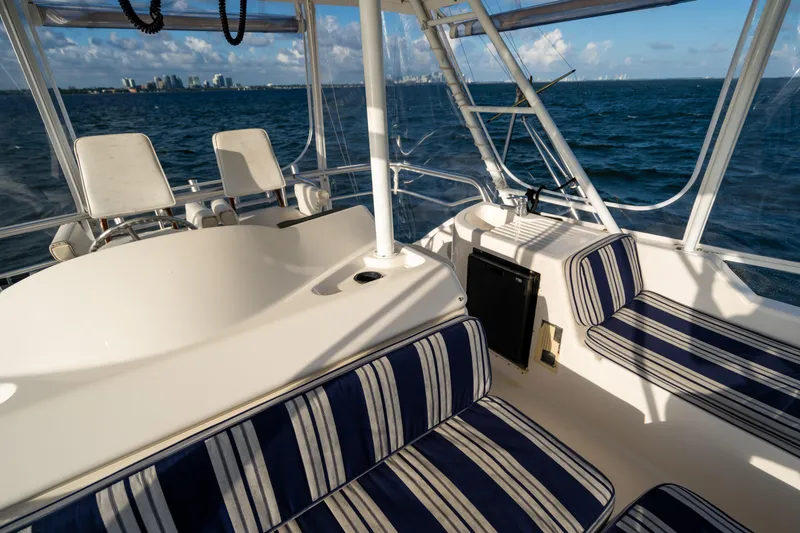 2007 Riviera 42' Flybridge Motoryacht