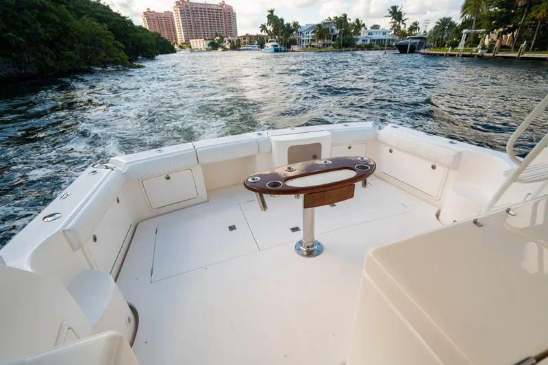 2007 Riviera 42' Flybridge Motoryacht