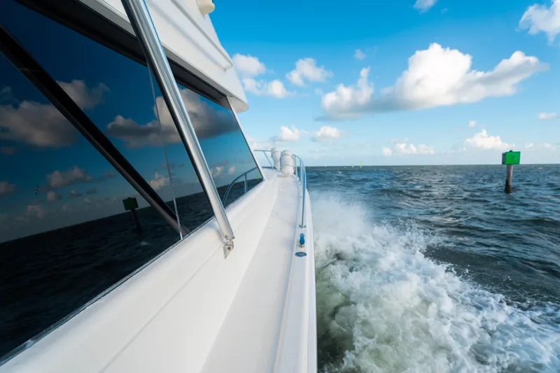 2007 Riviera 42' Flybridge Motoryacht