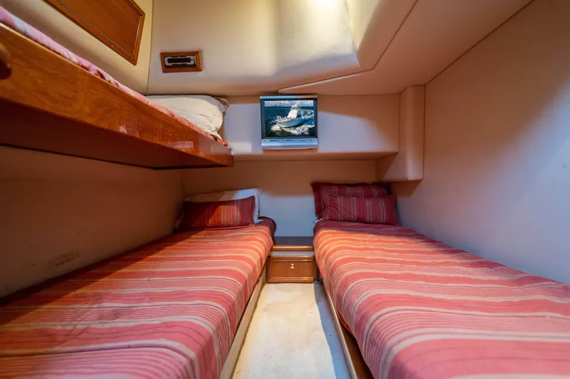 2007 Riviera 42' Flybridge Motoryacht