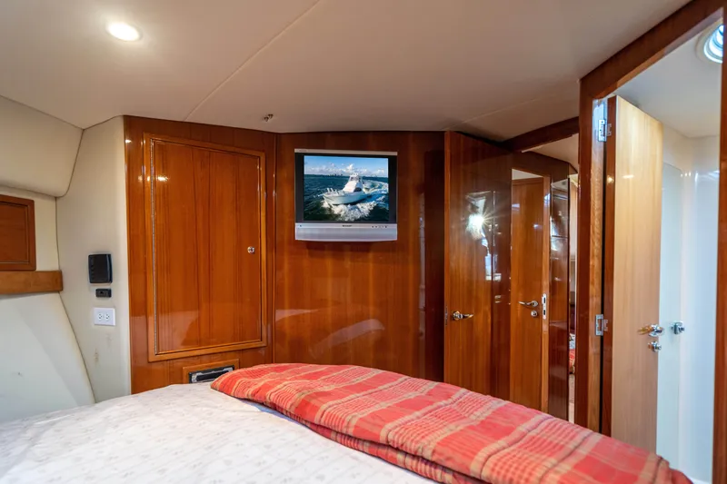 2007 Riviera 42' Flybridge Motoryacht