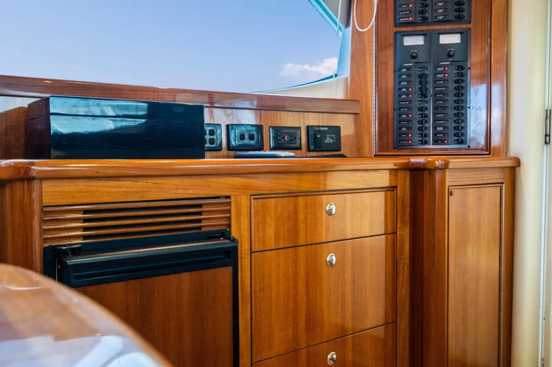 2007 Riviera 42' Flybridge Motoryacht
