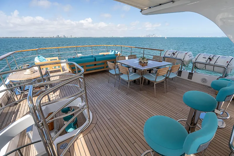 2011 Benetti 121