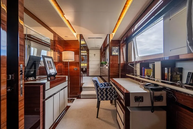 2011 Benetti 121