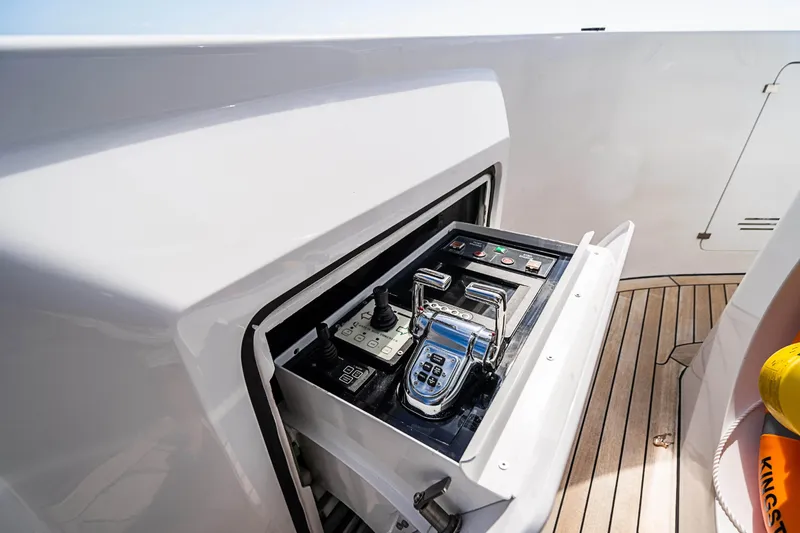 2011 Benetti 121