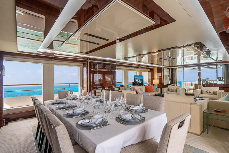 2011 Benetti 121