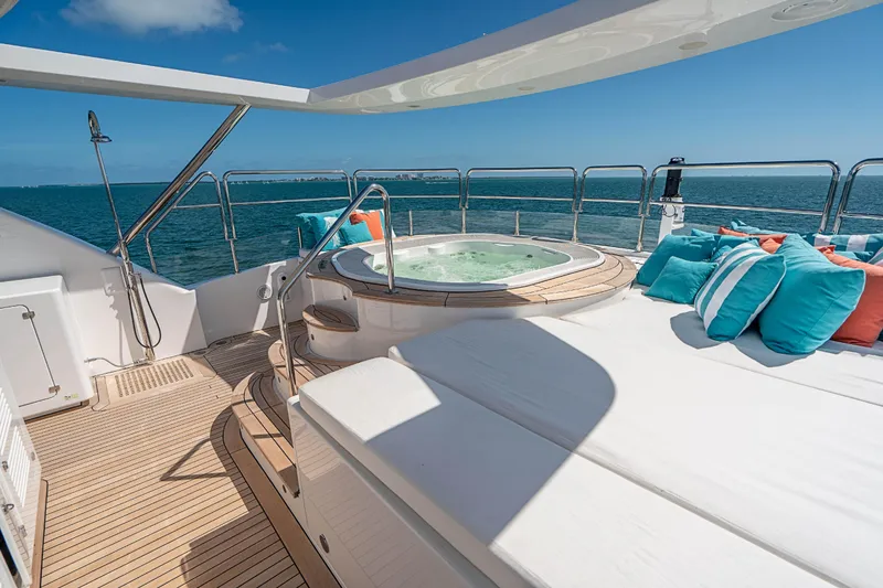 2011 Benetti 121