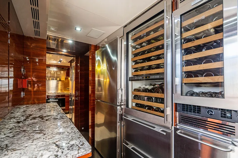 2011 Benetti 121