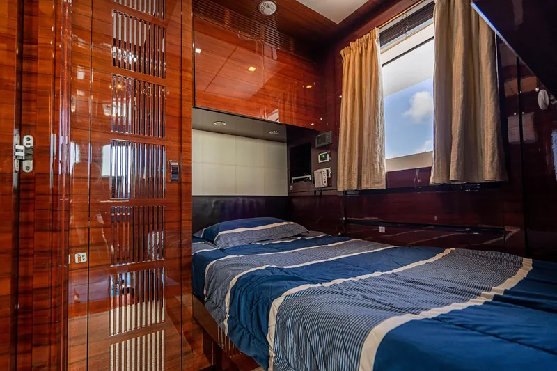 2011 Benetti 121