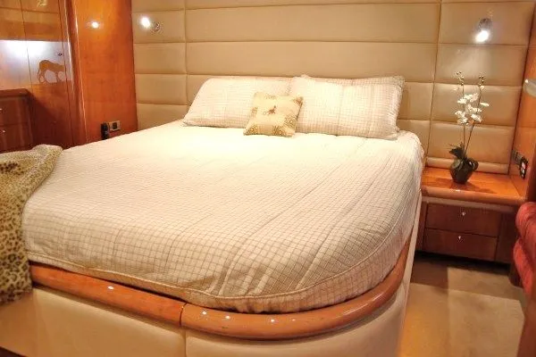 2002 Sunseeker Predator