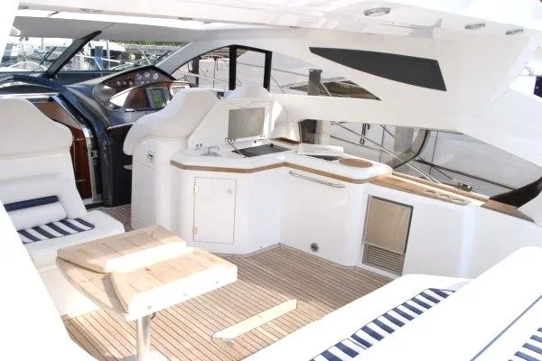 2002 Sunseeker Predator