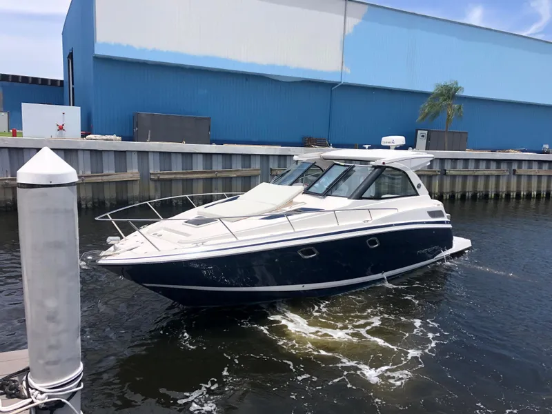 2017 Regal 35 Sport Coupe