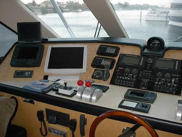 2001 Hatteras Convertible