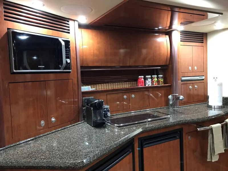 2005 Sea Ray 390 Sundancer