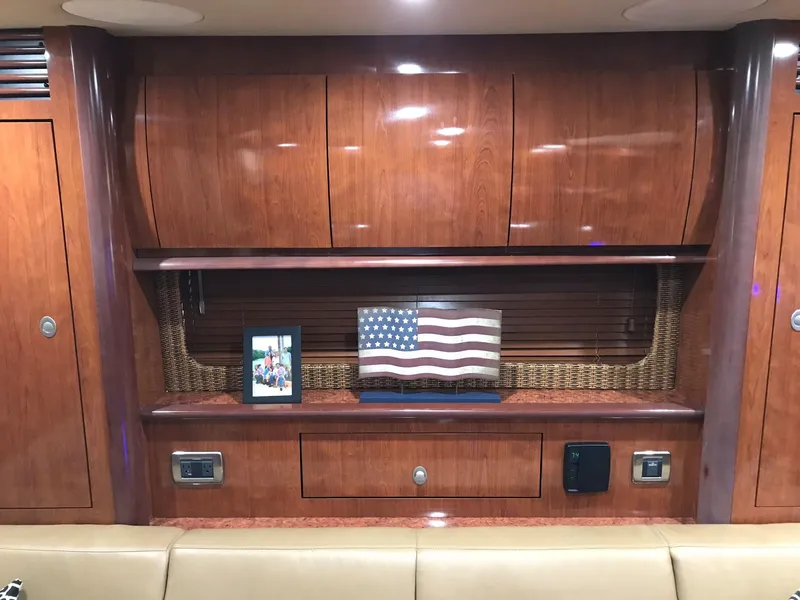 2005 Sea Ray 390 Sundancer